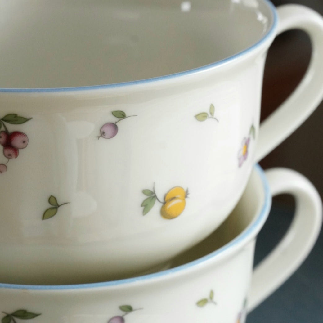 Tête à tête "Kutrun" de tasses à deux hanses en porcelaine allemande Winterling Bavaria