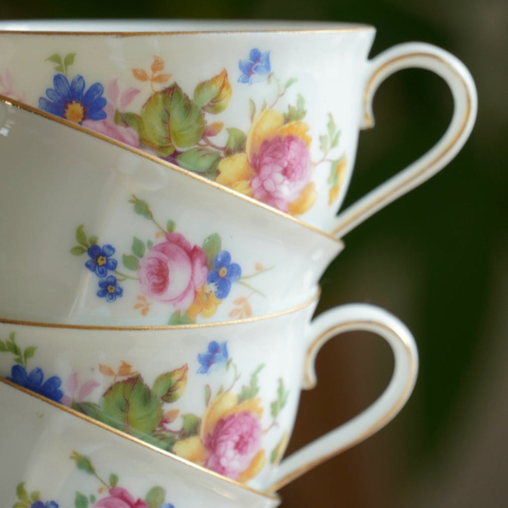 Tasses "Hortense" en porcelaine tchéque Epiag Czechoslovakia fleuries et dorées (lot de 5)