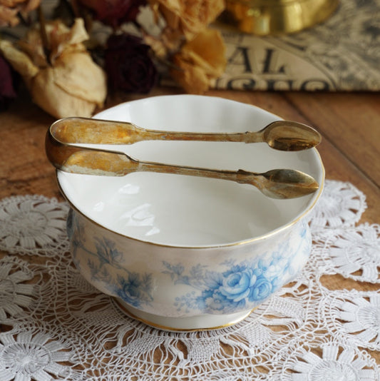 Pince à sucre "Goldie" anglaise en argent massif patiné S. Greenough & Sons
