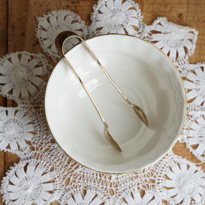 Pince à sucre "Goldie" anglaise en argent massif patiné S. Greenough & Sons
