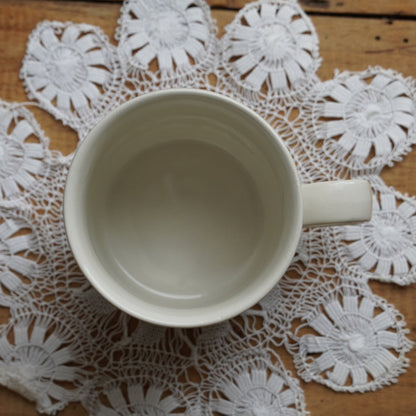 Mug "Queen" en céramique anglaise Churchill commémorative du 25ème anniversaire de l'accession au trône de la reine Elizabeth II