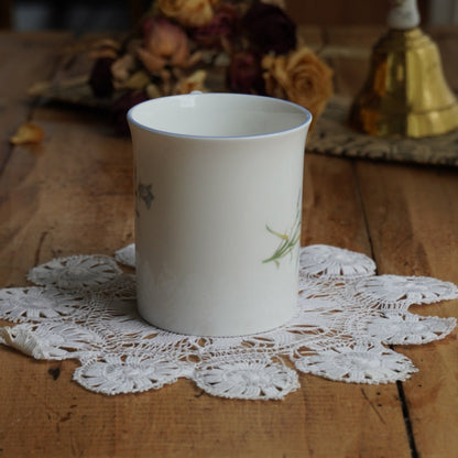 Mug "Jasmine" en porcelaine anglaise fleurie Elizabethan modèle Moorland