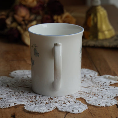 Mug "Jasmine" en porcelaine anglaise fleurie Elizabethan modèle Moorland
