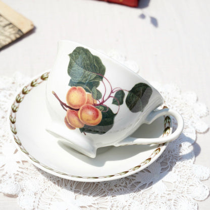 Tasse "Pearline" aux motifs fruités en porcelaine anglaise Queen's modèle Hookers