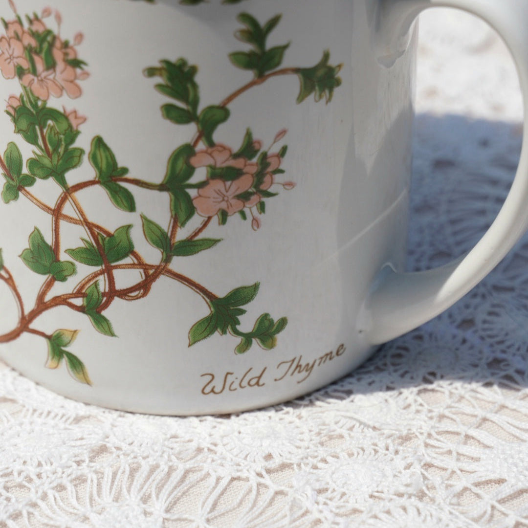 Tisanière "Thymus" en porcelaine fleurie "thym sauvage"