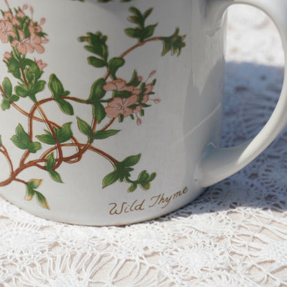 Tisanière "Thymus" en porcelaine fleurie "thym sauvage"