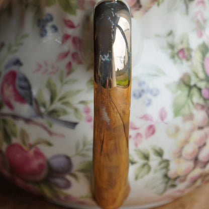 Théière "Fern" en porcelaine anglaise dorée aux motifs fruités Heron Cross Pottery