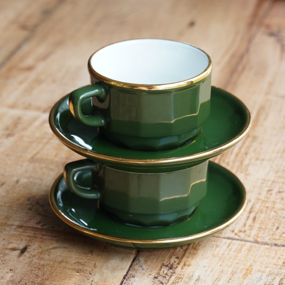 Tête-à-tête de tasses "Erséline" bistrot en porcelaine verte et dorée Yves Deshoulières Apilco (lot de 2)