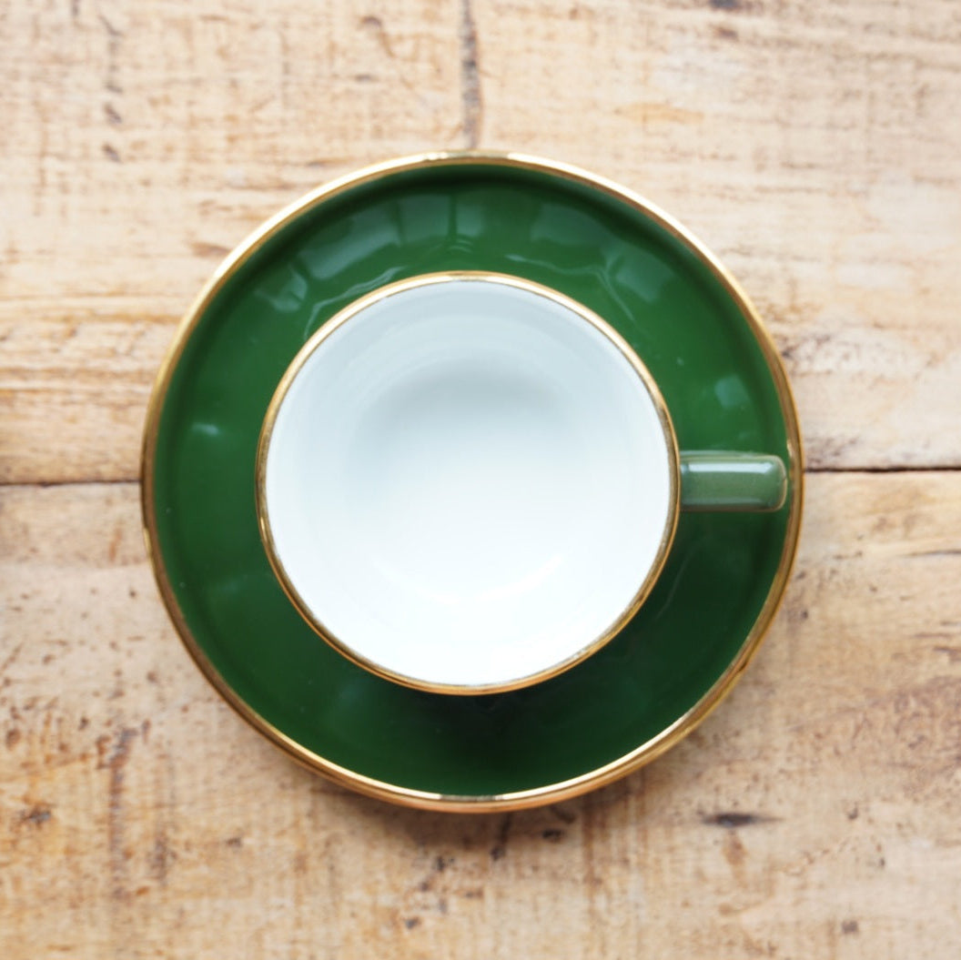 Tête-à-tête de tasses "Erséline" bistrot en porcelaine verte et dorée Yves Deshoulières Apilco (lot de 2)