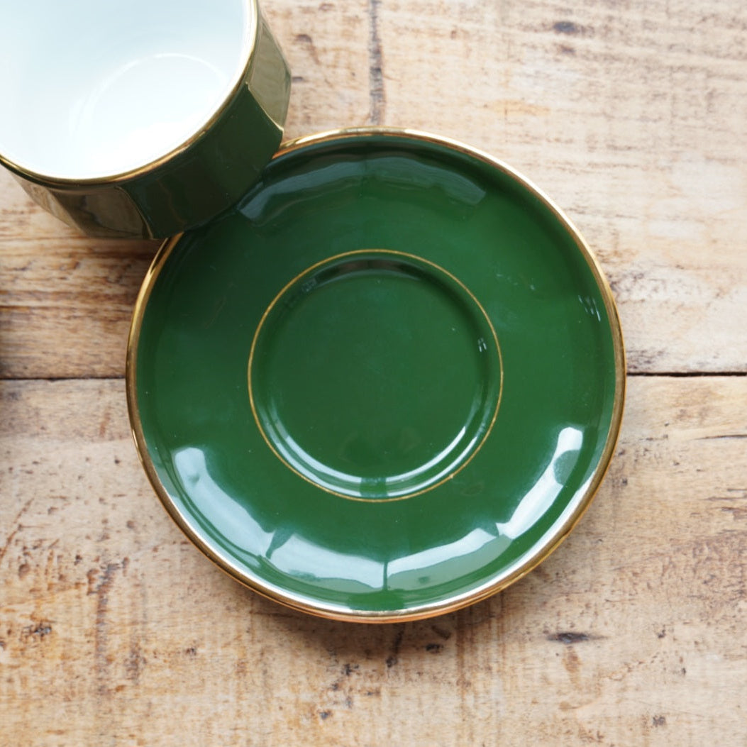 Tête-à-tête de tasses "Erséline" bistrot en porcelaine verte et dorée Yves Deshoulières Apilco (lot de 2)