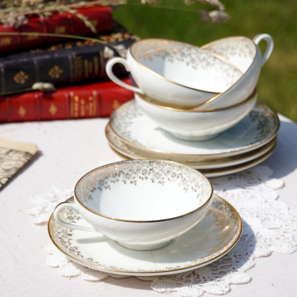Tasses à thé "Cléophée" en porcelaine de Limoges dorées maison Chastagner (lot de 4)