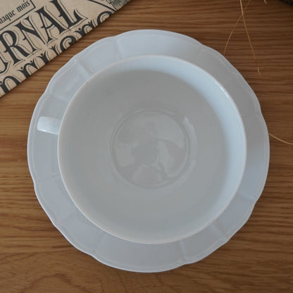 Grande tasse "Berthe" en porcelaine allemande bavaria fleurie