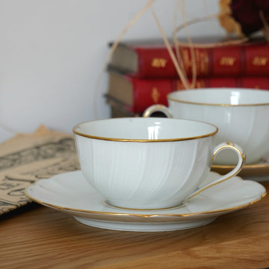 Tête à tête de tasses "Glorianne" en porcelaine de Limoges Bernardaud
