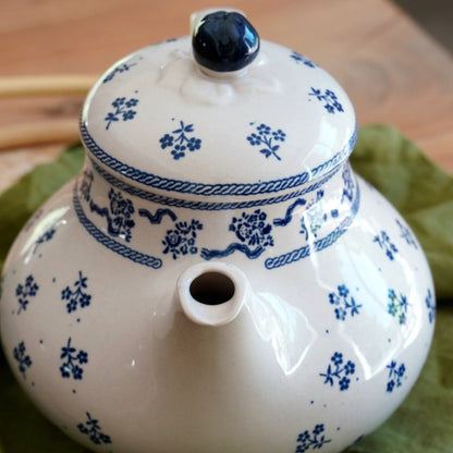 Théière "Suzy" en céramique anglaise fleurie bleutés Johnson Brothers