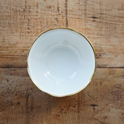 Bol "Daisy" en porcelaine anglaise blanche et dorée Standard modèle Daisy Shape
