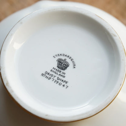 Bol "Daisy" en porcelaine anglaise blanche et dorée Standard modèle Daisy Shape