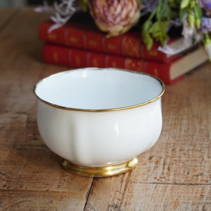 Bol "Daisy" en porcelaine anglaise blanche et dorée Standard modèle Daisy Shape