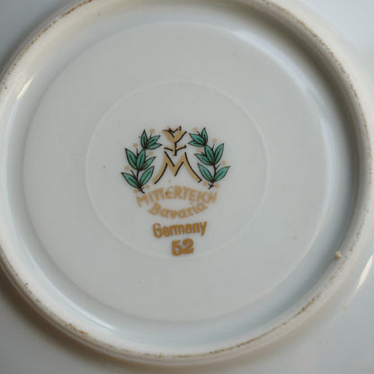 Tasse "Anneliese" en porcelaine allemande fleurie et dorée Mitterteich Bavaria