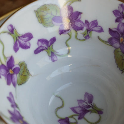 Tasse "Anneliese" en porcelaine allemande fleurie et dorée Mitterteich Bavaria