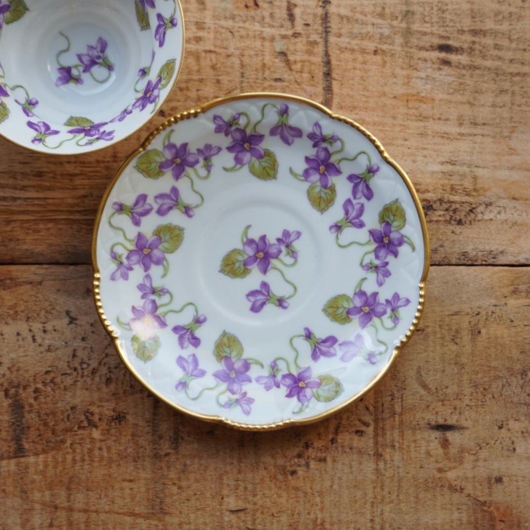Tasse "Anneliese" en porcelaine allemande fleurie et dorée Mitterteich Bavaria