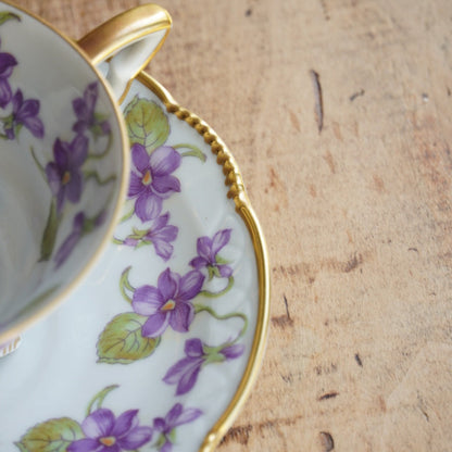 Tasse "Anneliese" en porcelaine allemande fleurie et dorée Mitterteich Bavaria