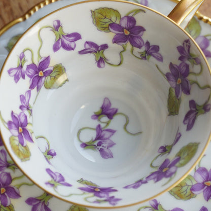 Tasse "Anneliese" en porcelaine allemande fleurie et dorée Mitterteich Bavaria