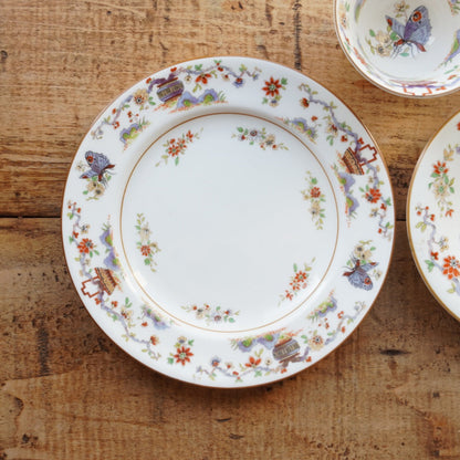 Tasse "Liora" et son assiette à gâteau en porcelaine anglaise aux motifs orientaux Royal Worcester