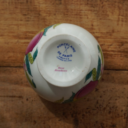Sucrier "Irénor" en porcelaine aux motifs fruités en porcelaine de Paris et sa petite cuillère en bois