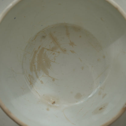 Grande tasse "Chantal" en faïence de Saint-Amand aux motifs orangés du modèle Chantecler