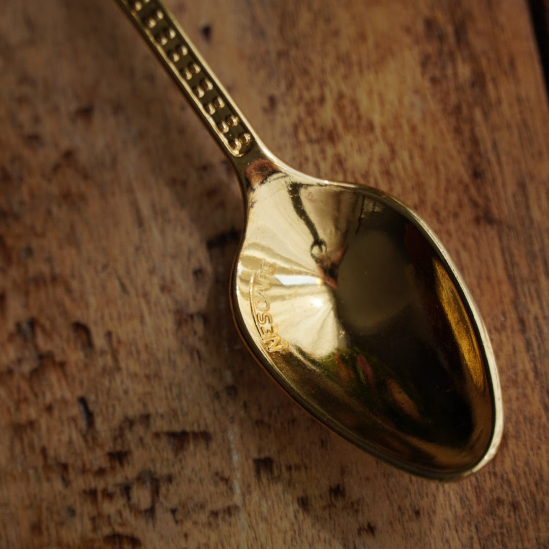 Petite cuillère "Calicia" à café en métal doré Nescafé