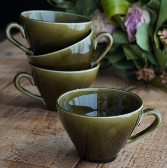 Ensemble de 4 tasses "Théodorée" en grés vert foncé