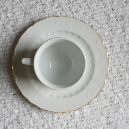 Ensemble de petites tasses "Raquel" en porcelaine espagnole Santa Clara blanches et dorées (lot de 6 ou de 12)