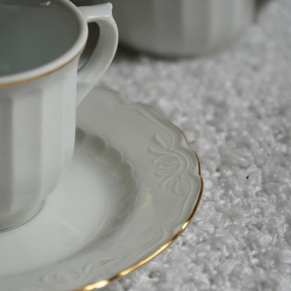 Ensemble de petites tasses "Raquel" en porcelaine espagnole Santa Clara blanches et dorées (lot de 6 ou de 12)