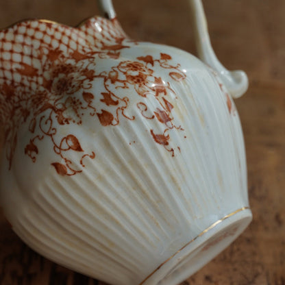 Pot à lait "Oswald" en porcelaine anglaise dorée aux motifs orangés Blair & Co