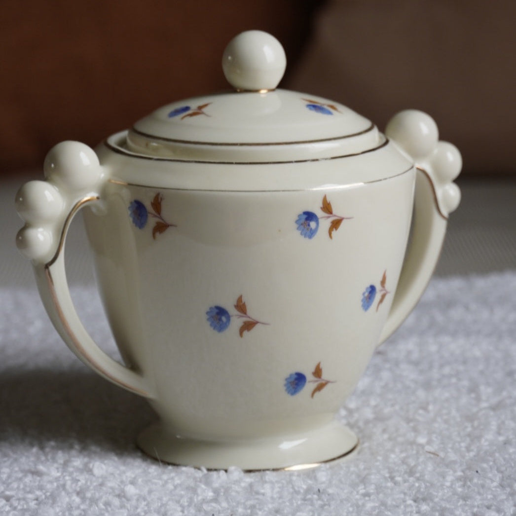 Sucrier "Gladys" en porcelaine française fleuri et doré