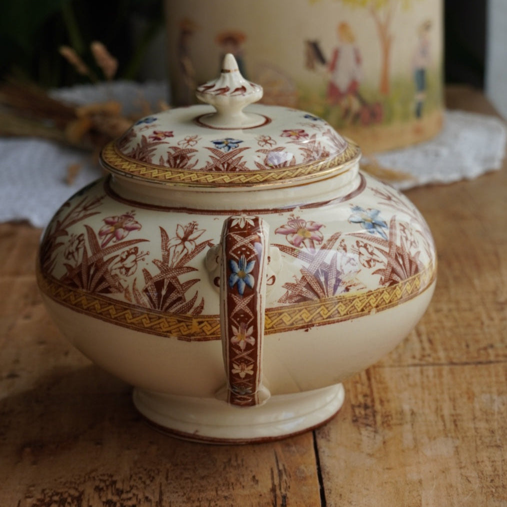 Théière "Gloriance" en terre de fer crème aux motifs géométriques et fleuris U&C modèle Derby (RARE)