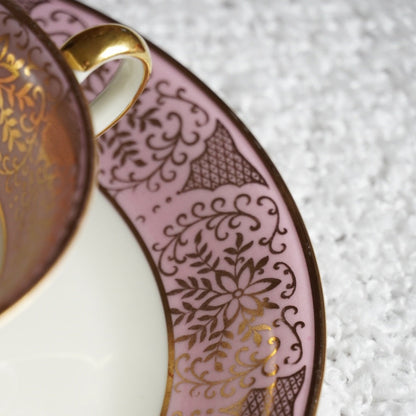 Tasse "Madlen" et sa sous-tasse/assiette à gâteau rose et dorée en porcelaine allemande bavaria