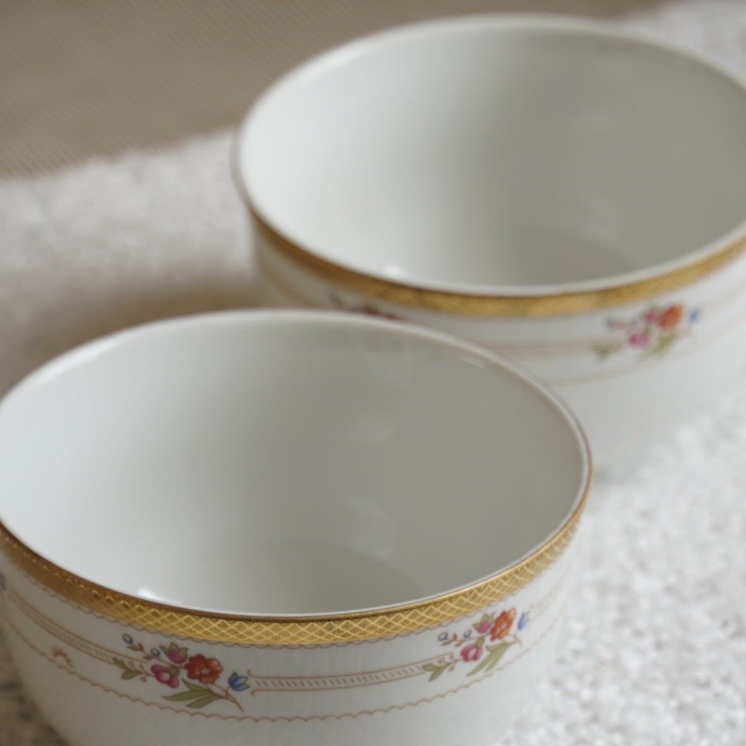 Paire de bols "Helmut" dorée et fleurie en porcelaine allemande Winterling bavaria
