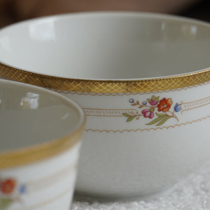 Paire de bols "Helmut" dorée et fleurie en porcelaine allemande Winterling bavaria