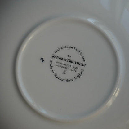 Grande tasse "Henrietta" en porcelaine anglaise en forme octogonale aux motifs floraux Johnson Brothers modèle Eternal Beau
