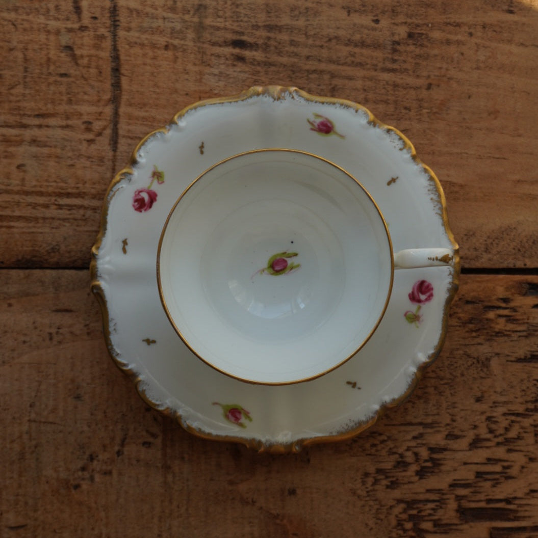 Tasse "Rosalinde" en porcelaine allemande fleurie et dorée peinte à la main Rosenthal modèle Pompadour