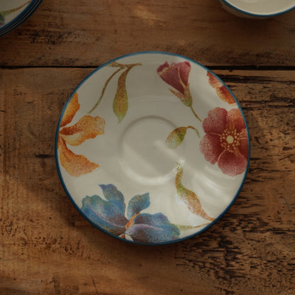 Service à thé "Phoebe" en porcelaine anglaise aux fleurs orangées et aux bordures bleutées Barratt's