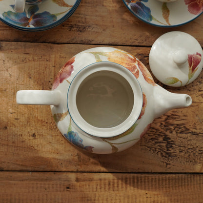 Service à thé "Phoebe" en porcelaine anglaise aux fleurs orangées et aux bordures bleutées Barratt's