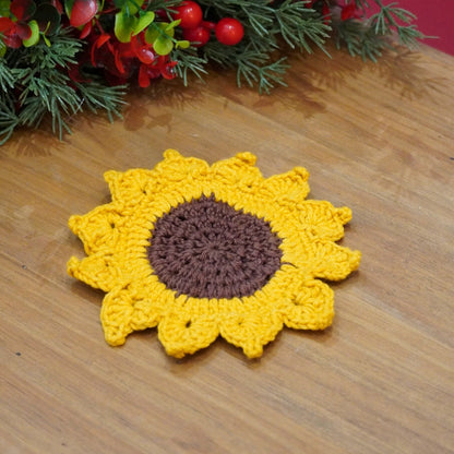 Case n°4 | Mug "tournesol" en porcelaine anglaise Royal Burlington & sous-tasse tournesol en crochet & cuillère en céramique verte Greengate