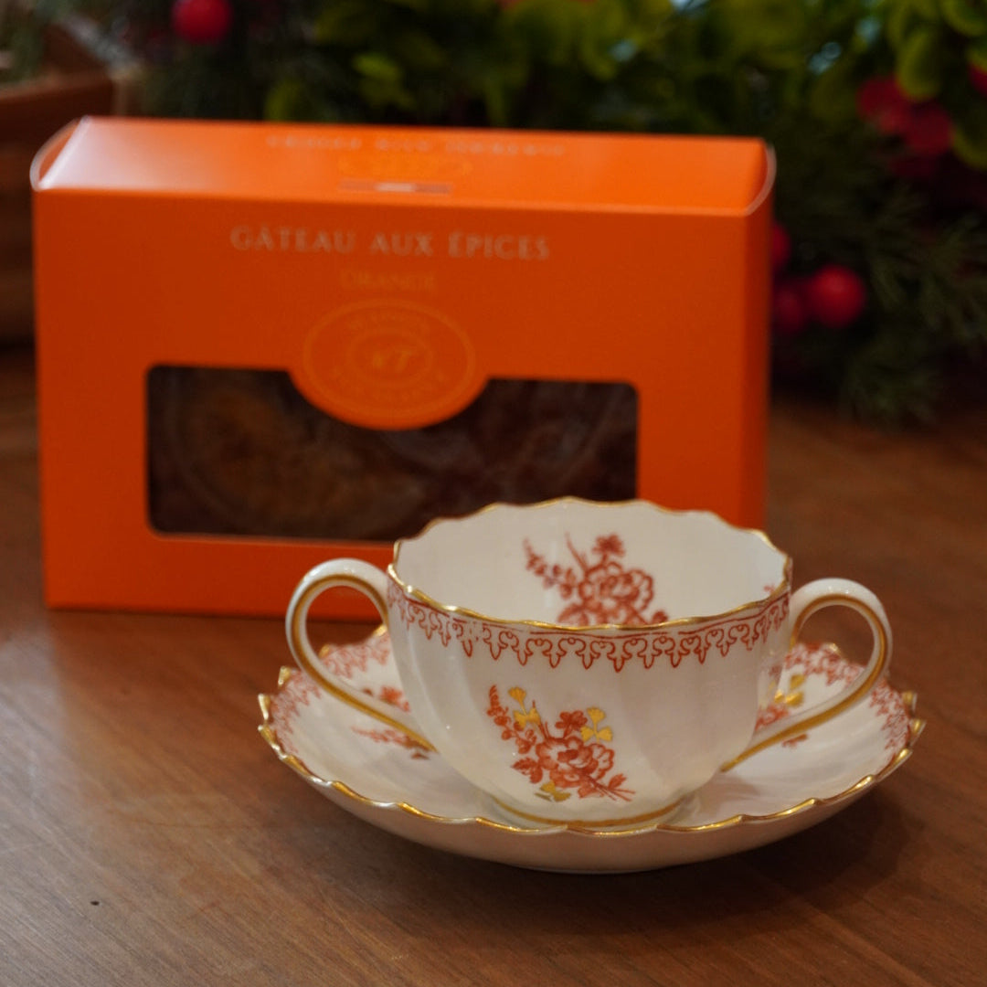 Case n°9 | Tasse à deux anses en porcelaine Burley & Co de Chicago Illinois (rare) & gâteau aux épices à l'orange confite Maison Toussaint