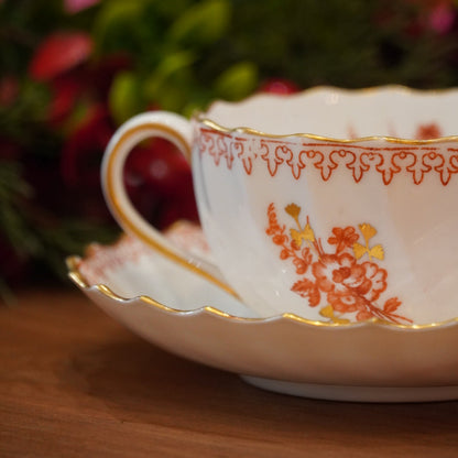 Case n°9 | Tasse à deux anses en porcelaine Burley & Co de Chicago Illinois (rare) & gâteau aux épices à l'orange confite Maison Toussaint