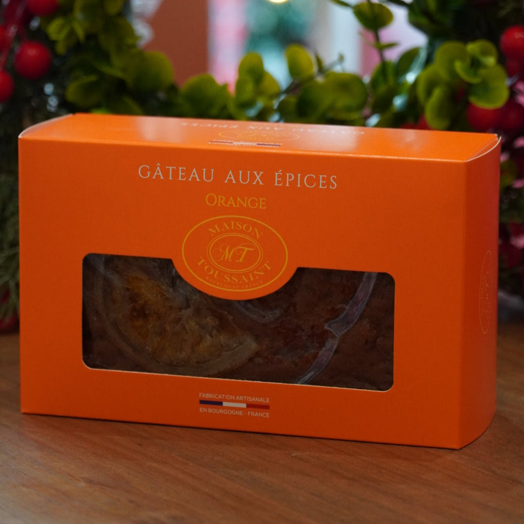 Case n°9 | Tasse à deux anses en porcelaine Burley & Co de Chicago Illinois (rare) & gâteau aux épices à l'orange confite Maison Toussaint