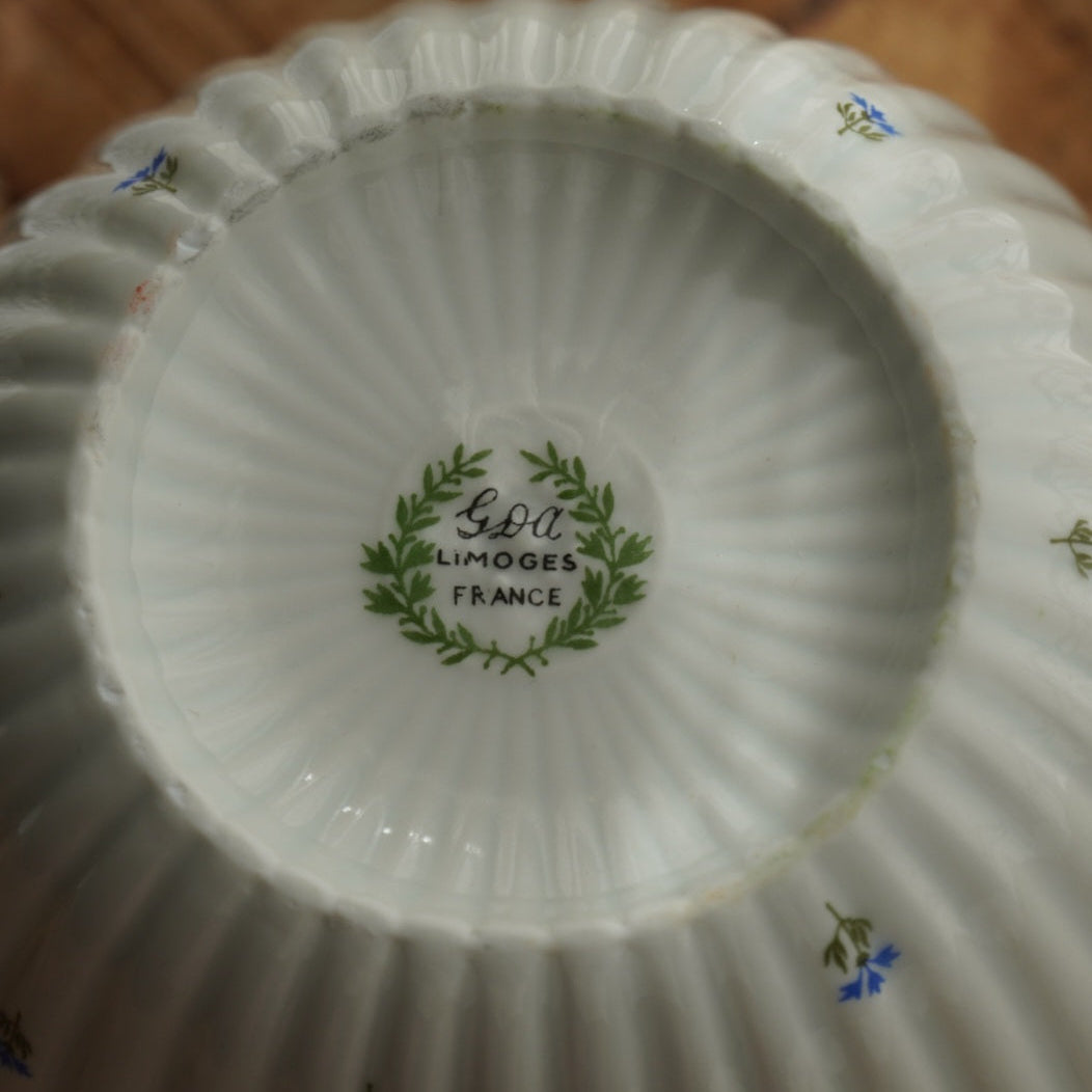 Théière "Andrée" en porcelaine de Limoges fleurie et cannelée GDA Saint-Germain