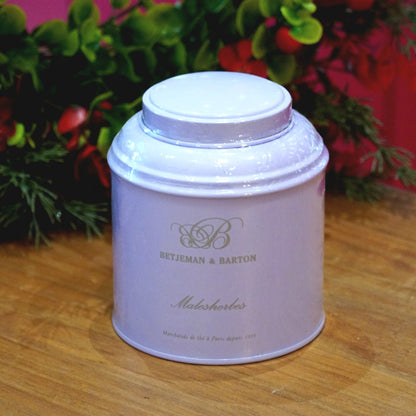 Case n°21 | Tasse "Février" en porcelaine anglaise Queen's & boîte de thé vert 125g "Malesherbes" Betjeman & Barton