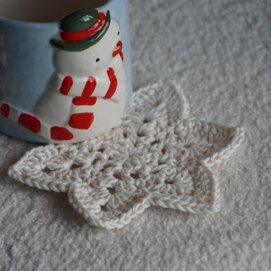 Sous-tasse en crochet étoile de Noël | blanc
